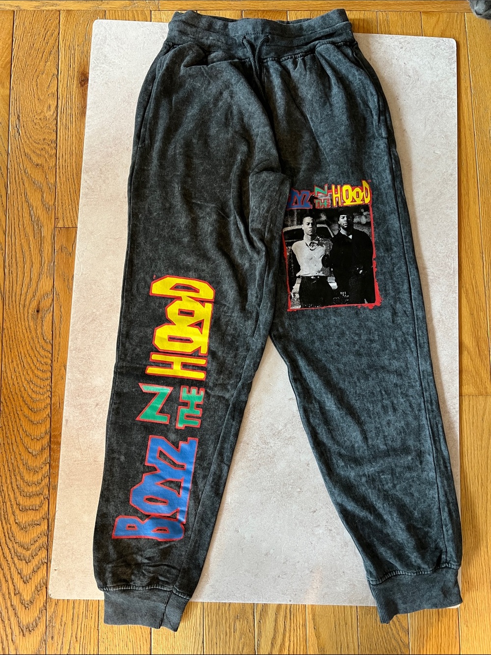 Men’s Small ‘Boyz N The Hood' Graphic Sweatpants Charcoal NWOT